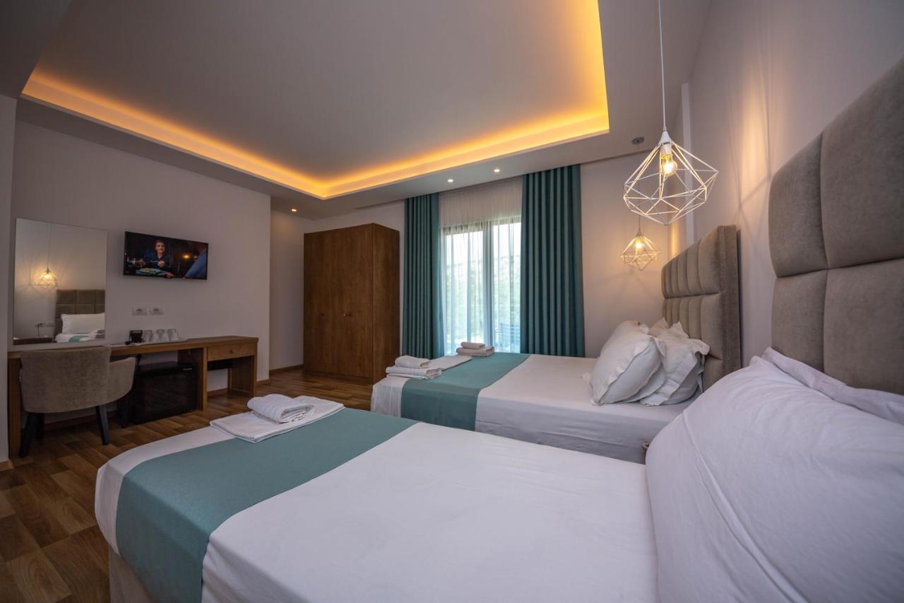 Bianco Hotel Ксамил Екстериор снимка
