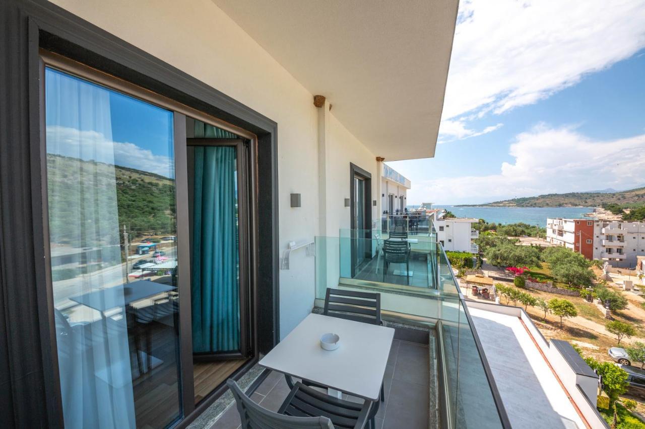 Bianco Hotel Ксамил Екстериор снимка
