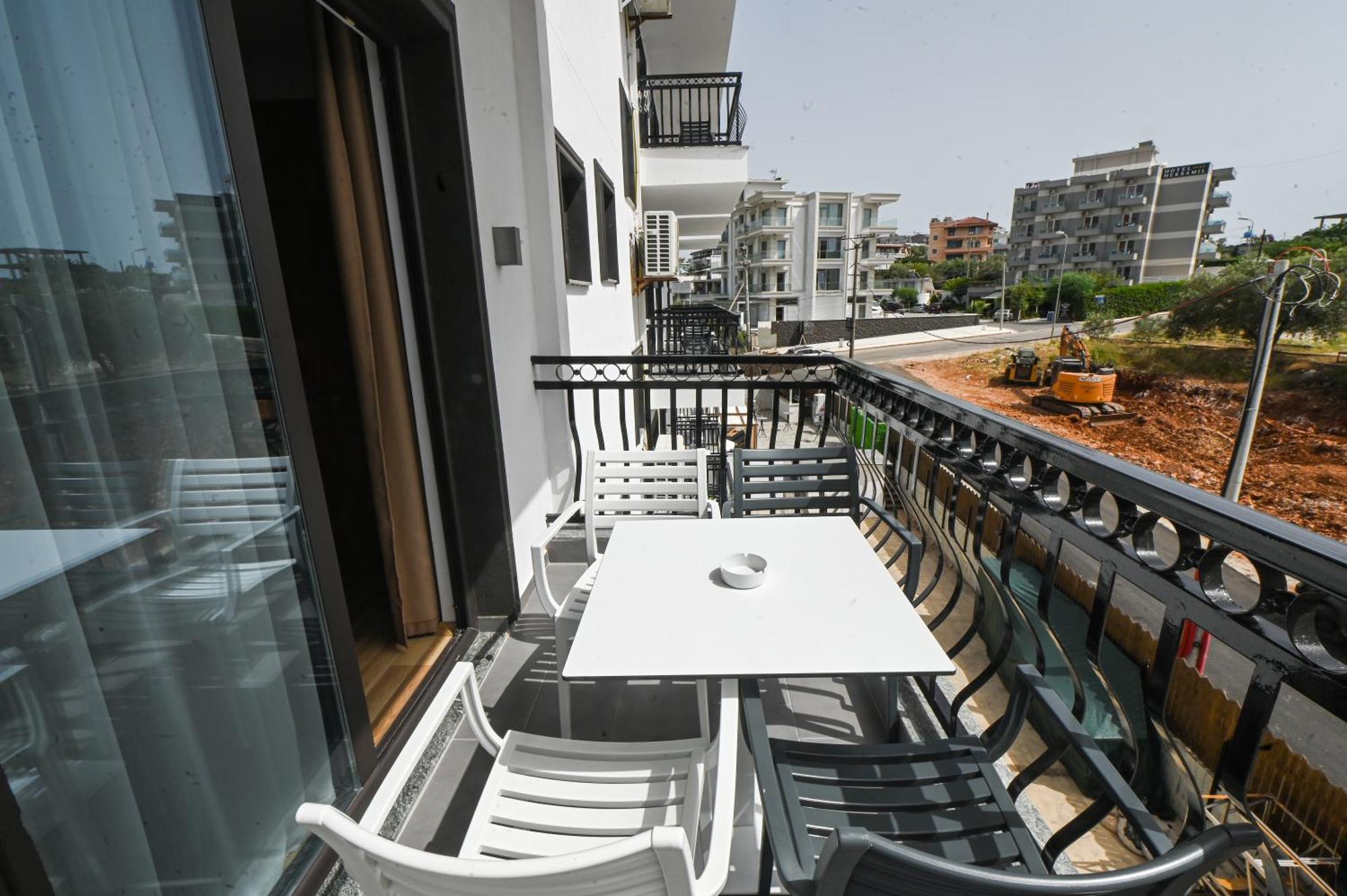 Bianco Hotel Ксамил Екстериор снимка