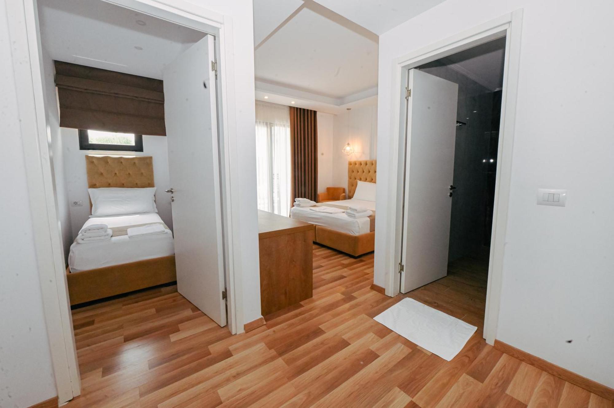 Bianco Hotel Ксамил Екстериор снимка
