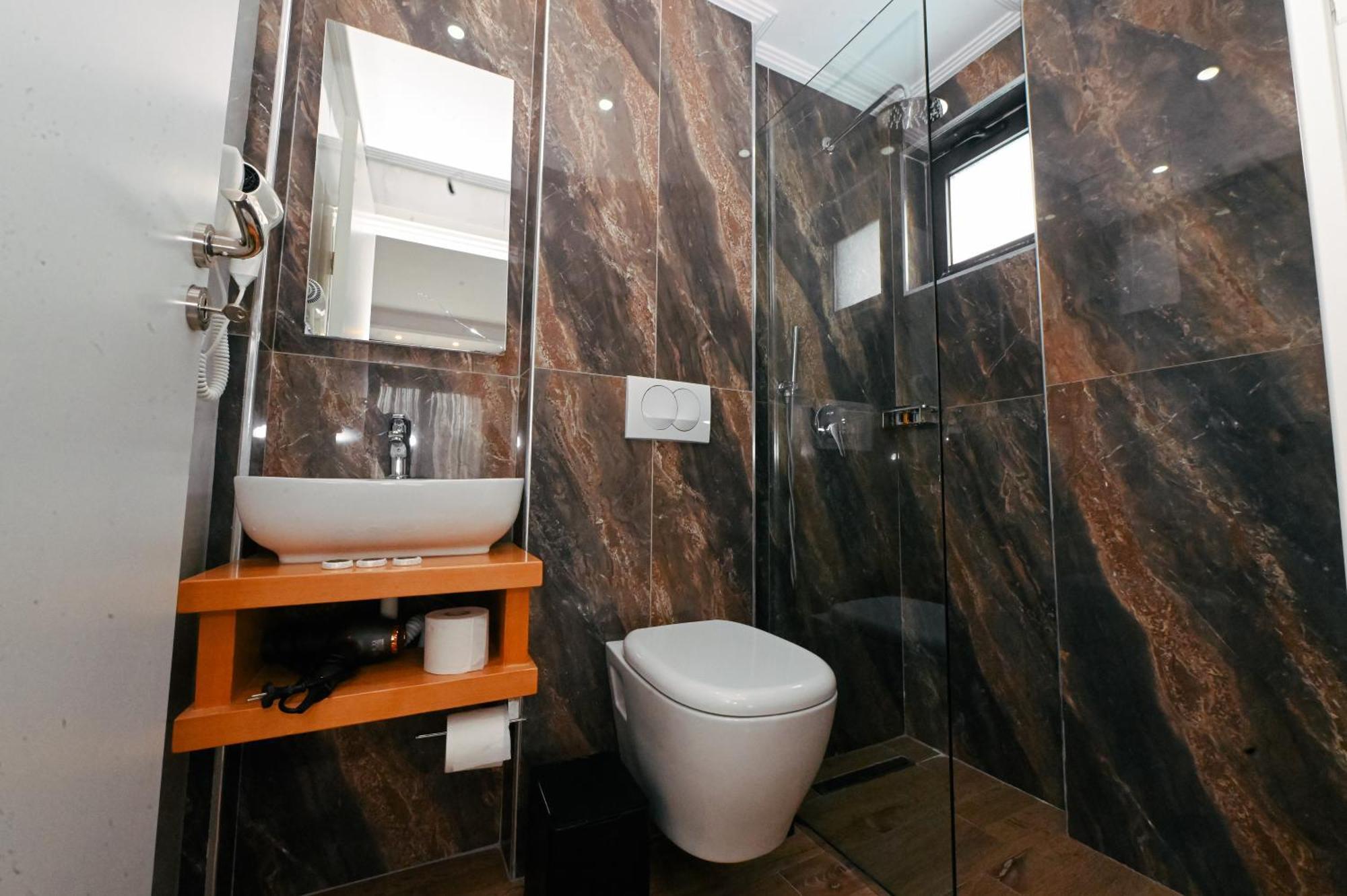 Bianco Hotel Ксамил Екстериор снимка