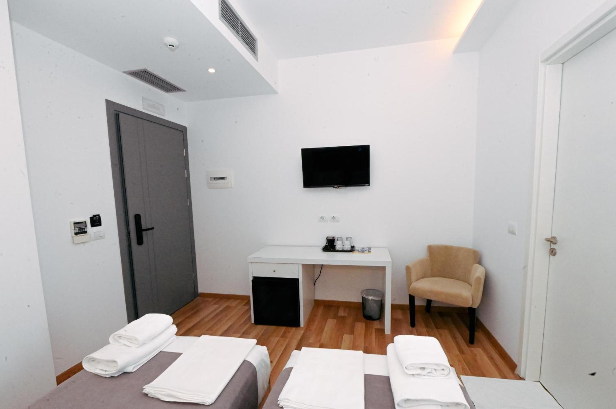 Bianco Hotel Ксамил Екстериор снимка