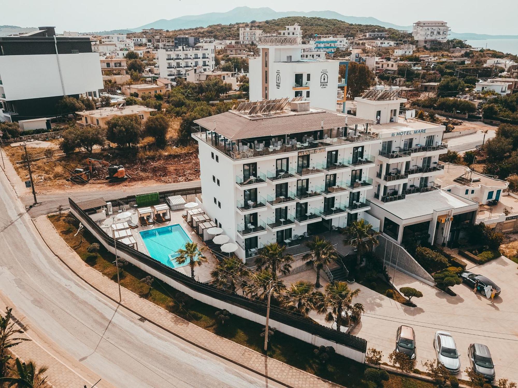 Bianco Hotel Ксамил Екстериор снимка