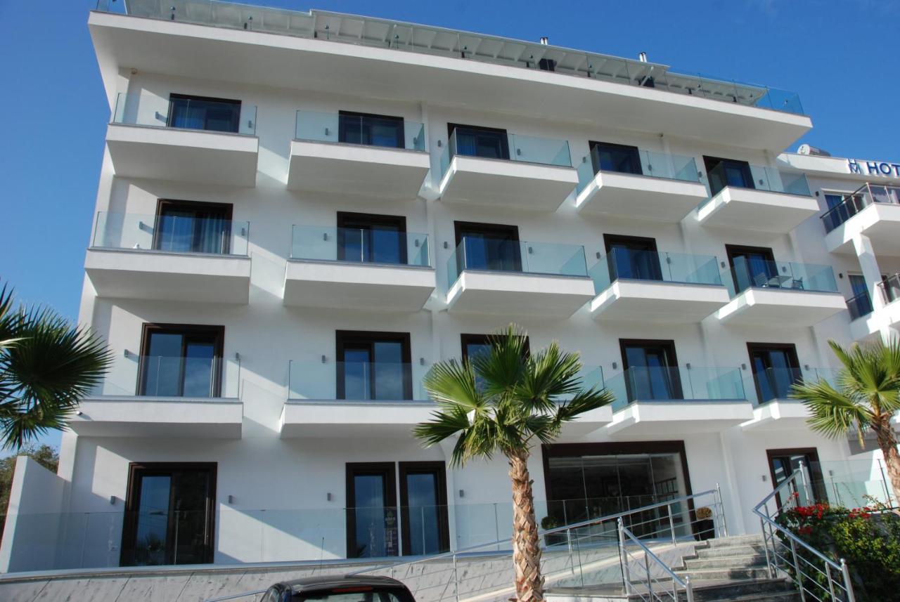 Bianco Hotel Ксамил Екстериор снимка