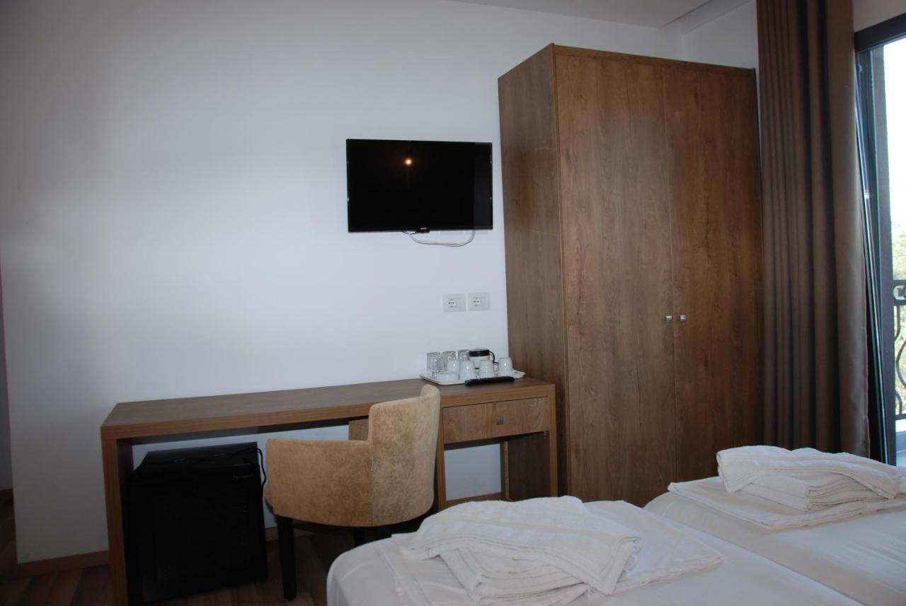 Bianco Hotel Ксамил Екстериор снимка
