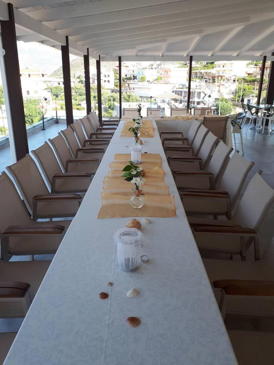 Bianco Hotel Ксамил Екстериор снимка